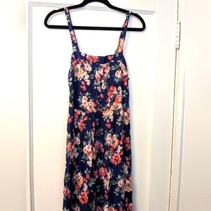 NWT!! Band of Gypsies Women's Floral Maxi Dress Sz. MEDIUM